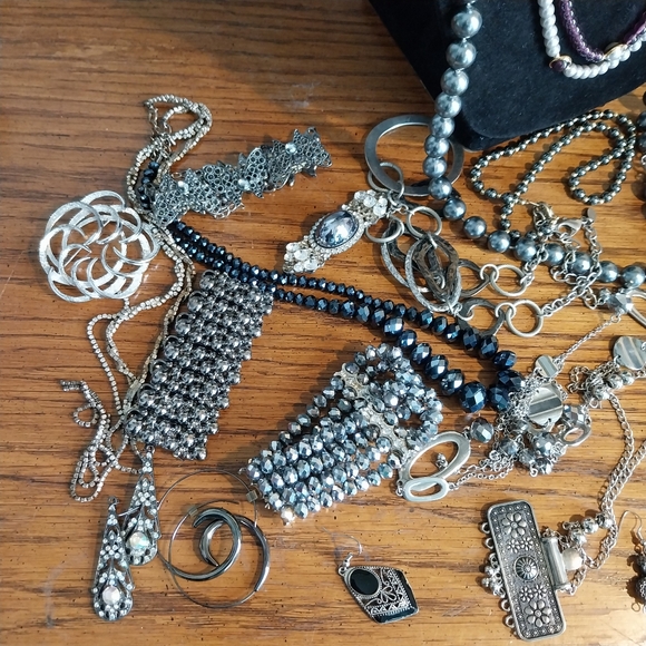 Silver and Gray Statement Jewelry Lot - Picture 12 of 14
